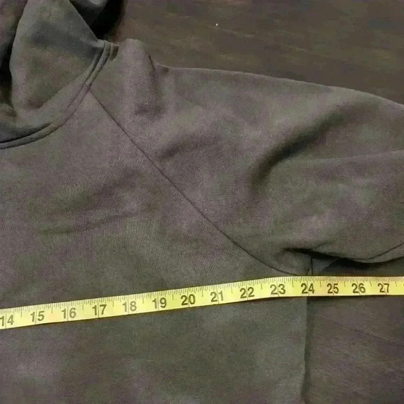 Twenty Streetwear Gray Sweatshirt -  size Large excellent condition - Picture 4 of 4